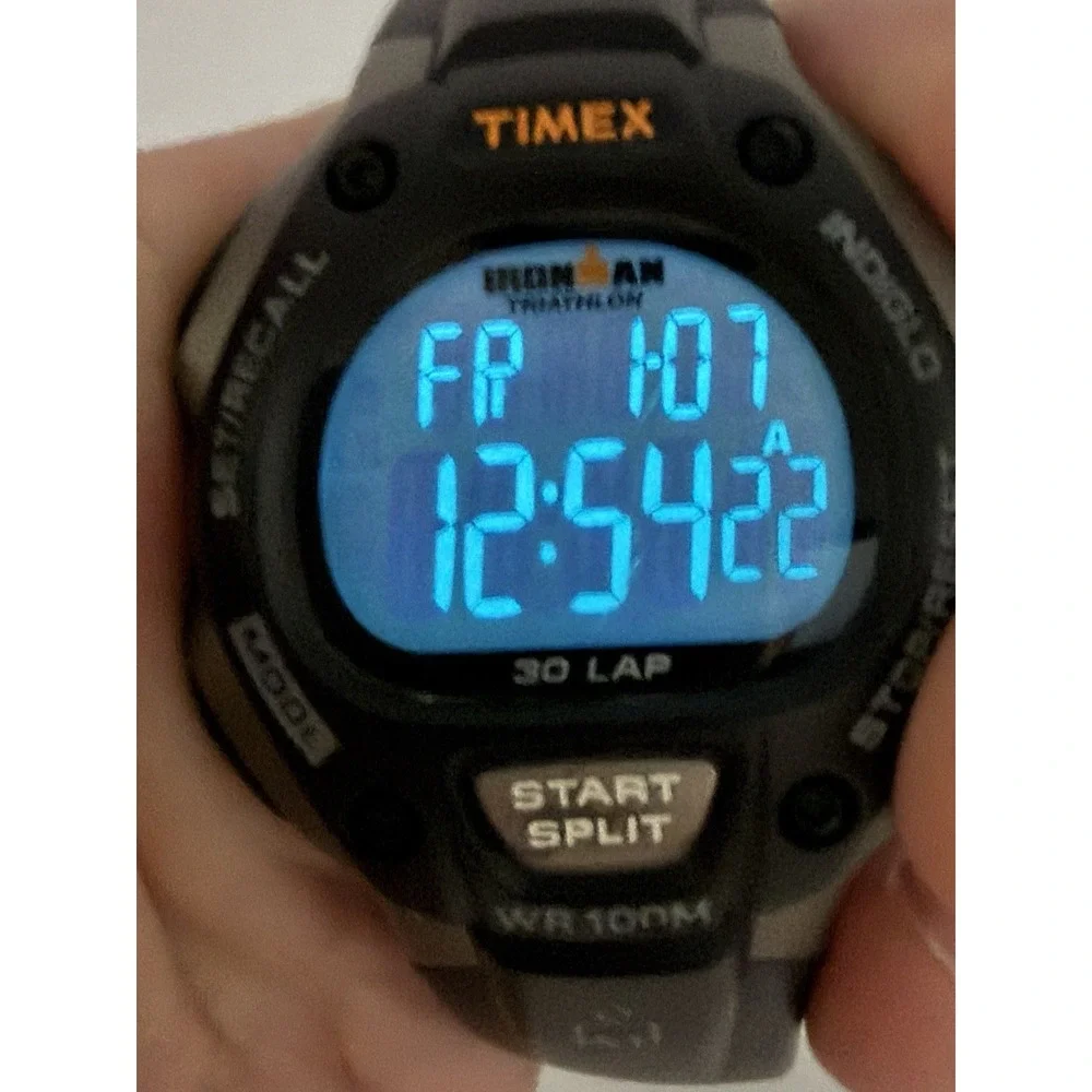 Timex 170 Mens Watch New Battery Black 2010 38MM 8.5